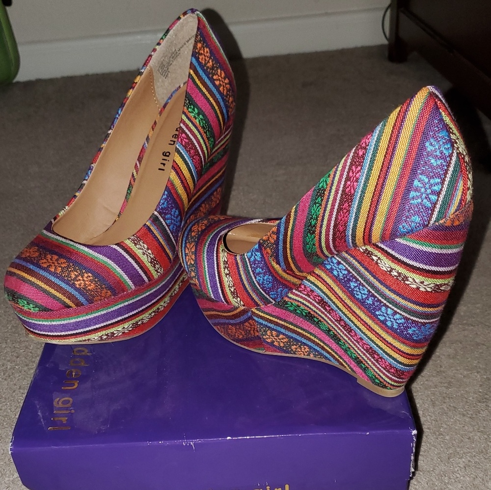 Canvas multi wedge